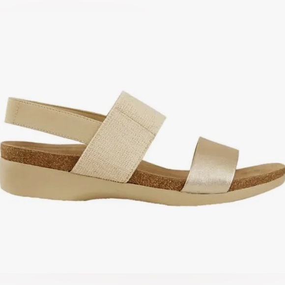 Munro Pisces Gold Leather Women's Sandals - Picture 1 of 9